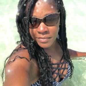 Meet your Posher, L monique